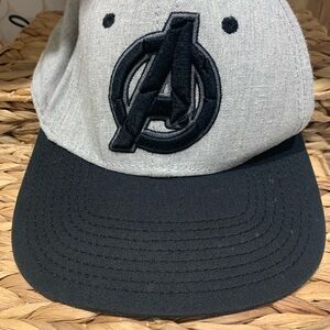 Marvel Avengers‎ Logo Baseball Cap Gray Black Snapback Hat